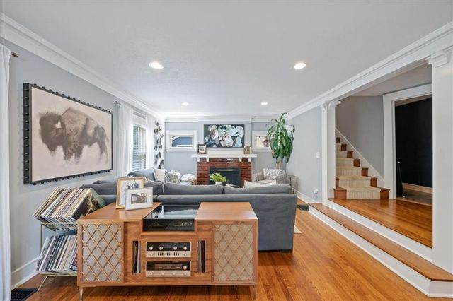 11 E Concord Avenue, Kansas City, MO 64112