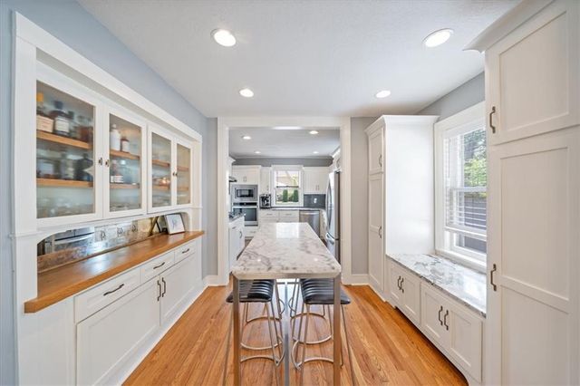 11 E Concord Avenue, Kansas City, MO 64112