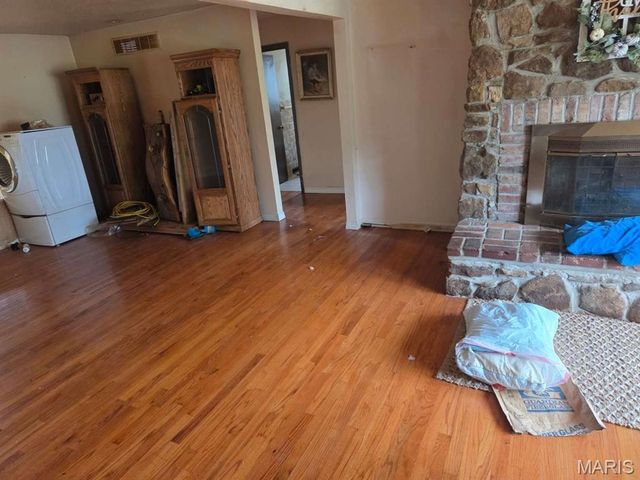 8466 South Drive, Festus, MO 63028