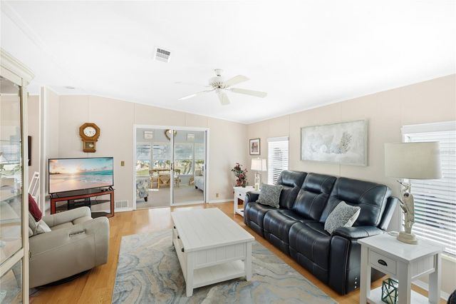 1207 31ST AVENUE W, Palmetto, FL 34221