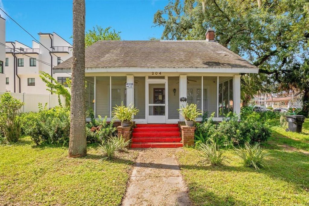 204 PARK LAKE STREET, Orlando, FL 32803