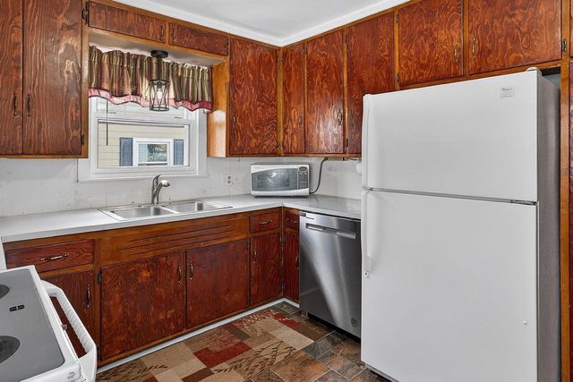 2108 N RICHMOND STREET, Appleton, WI 54911