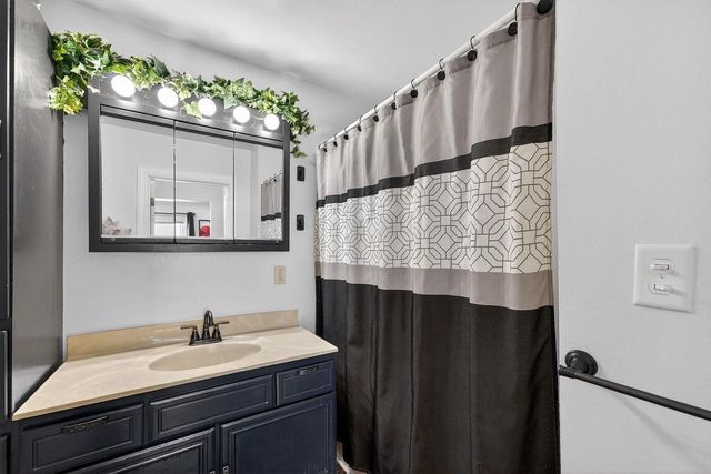 2108 N RICHMOND STREET, Appleton, WI 54911