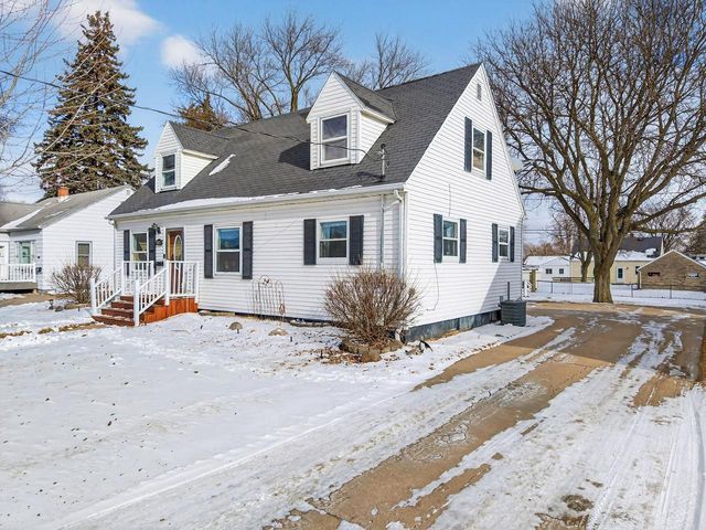2108 N RICHMOND STREET, Appleton, WI 54911