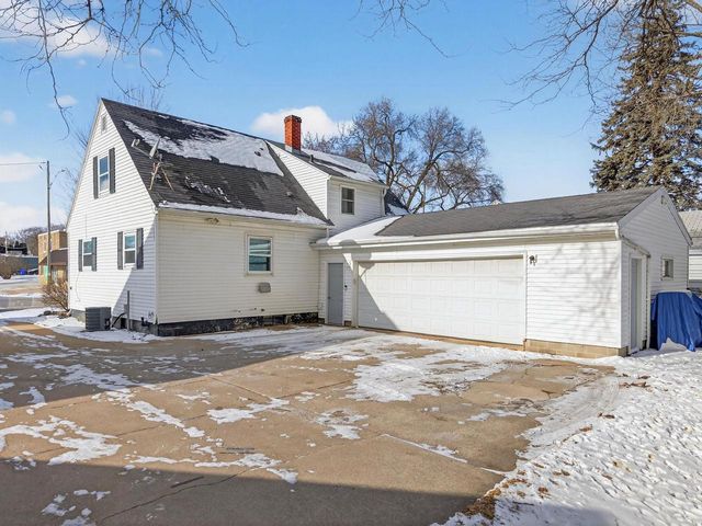 2108 N RICHMOND STREET, Appleton, WI 54911