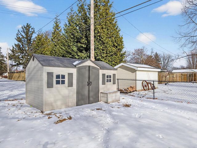 2108 N RICHMOND STREET, Appleton, WI 54911