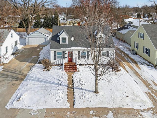 2108 N RICHMOND STREET, Appleton, WI 54911