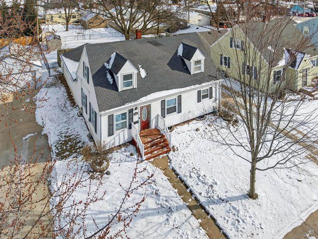 2108 N RICHMOND STREET, Appleton, WI 54911