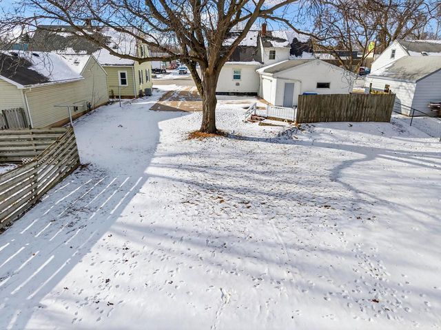 2108 N RICHMOND STREET, Appleton, WI 54911