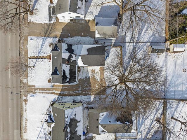 2108 N RICHMOND STREET, Appleton, WI 54911