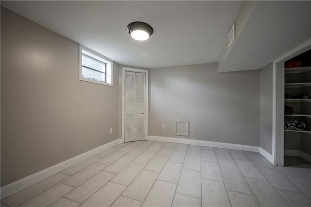 10708 E 25th Terrace, Independence, MO 64052