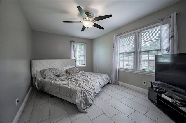 10708 E 25th Terrace, Independence, MO 64052