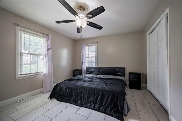 10708 E 25th Terrace, Independence, MO 64052