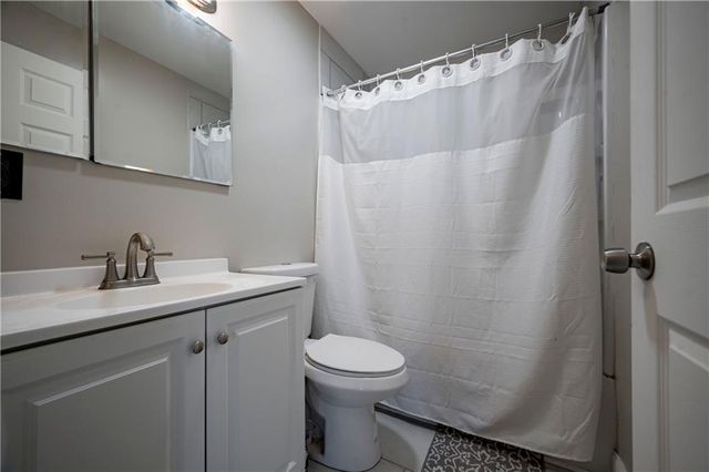 10708 E 25th Terrace, Independence, MO 64052