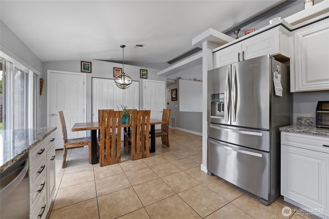 1032 Edgewater Lane, Moses Lake, WA 98837