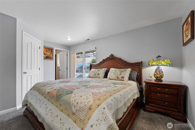 1032 Edgewater Lane, Moses Lake, WA 98837