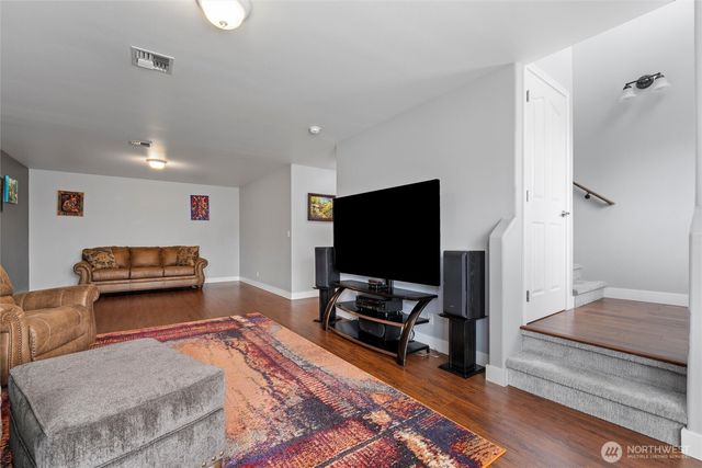 1032 Edgewater Lane, Moses Lake, WA 98837