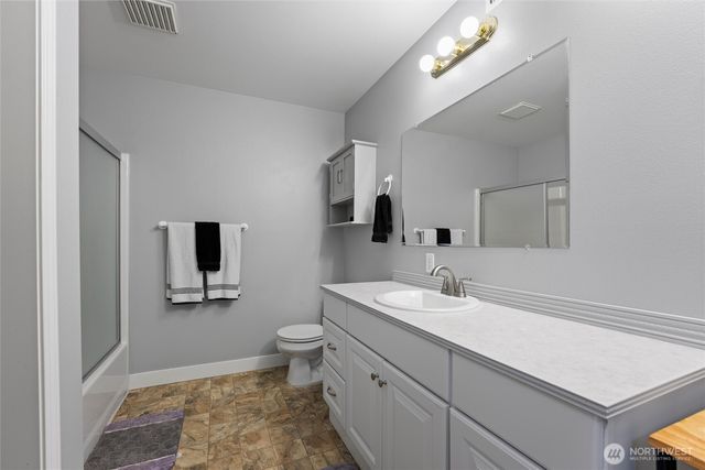 1032 Edgewater Lane, Moses Lake, WA 98837