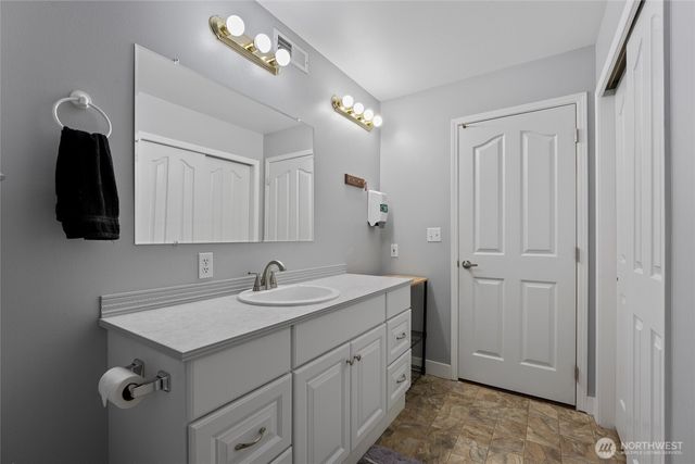 1032 Edgewater Lane, Moses Lake, WA 98837