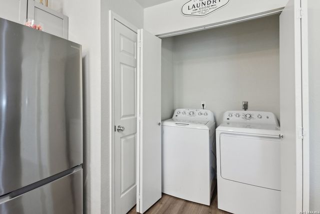 6930 Spring Rose, San Antonio, TX 78249