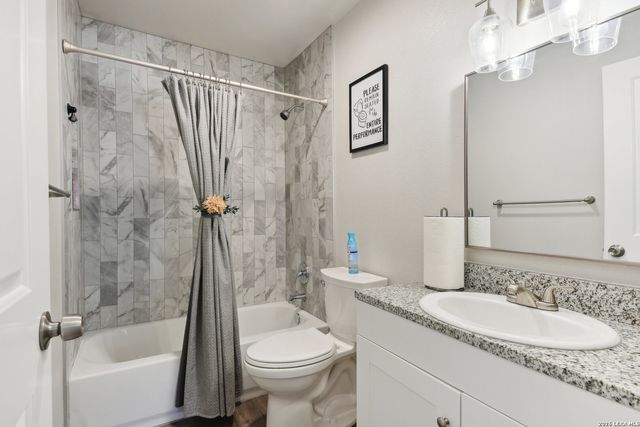 6930 Spring Rose, San Antonio, TX 78249