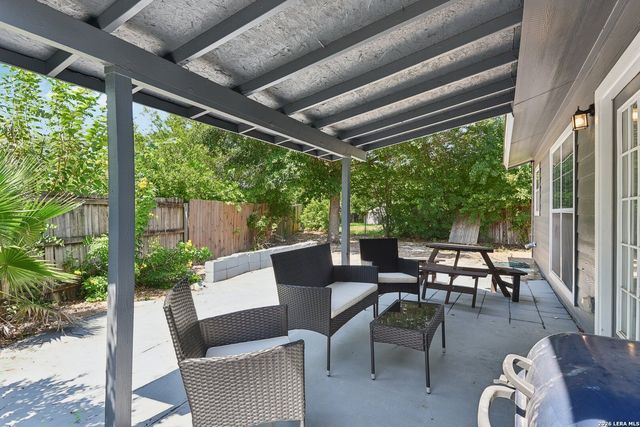 6930 Spring Rose, San Antonio, TX 78249