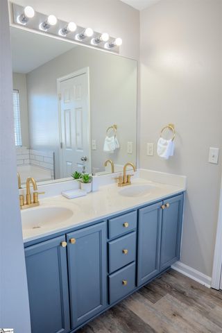 48 Brisbane Drive, Fountain Inn, SC 29644