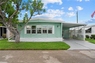 808 53RD AVENUE E 18, Bradenton, FL 34203
