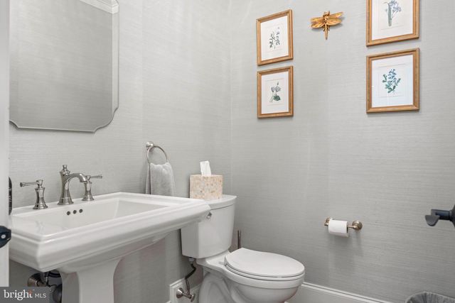 5 PEMBERTON LN, Doylestown, PA 18901