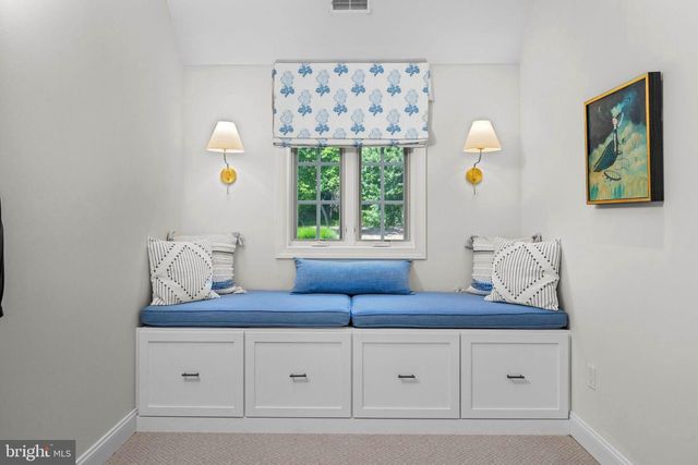 5 PEMBERTON LN, Doylestown, PA 18901