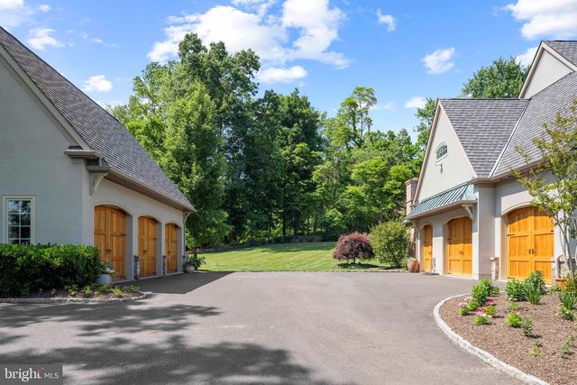 5 PEMBERTON LN, Doylestown, PA 18901