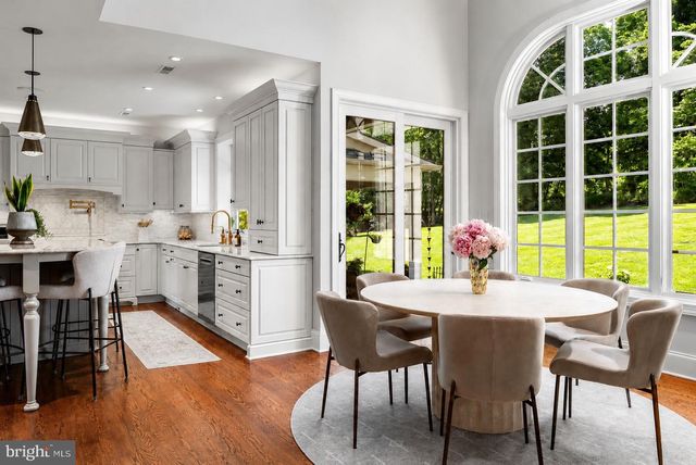 5 PEMBERTON LN, Doylestown, PA 18901