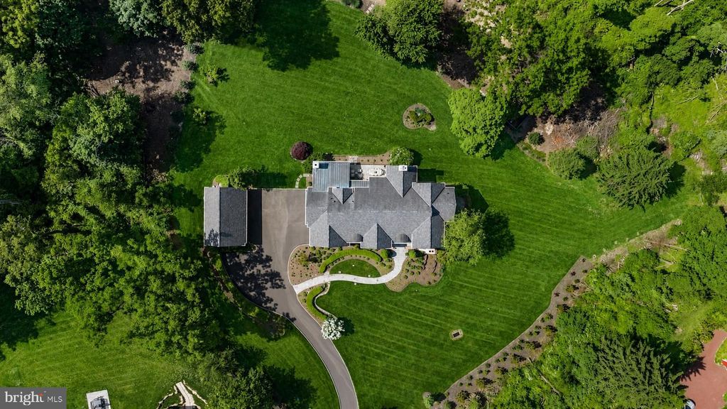 5 PEMBERTON LN, Doylestown, PA 18901
