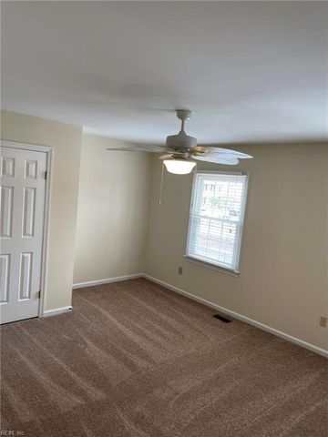 154 Kenilworth DR, Newport News, VA 23606