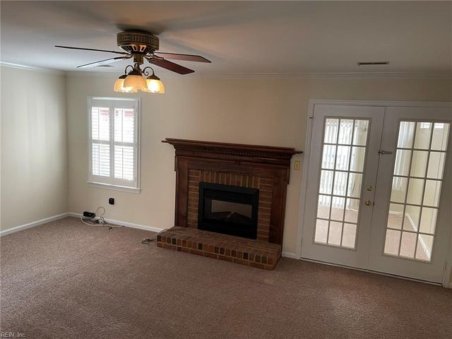 154 Kenilworth DR, Newport News, VA 23606