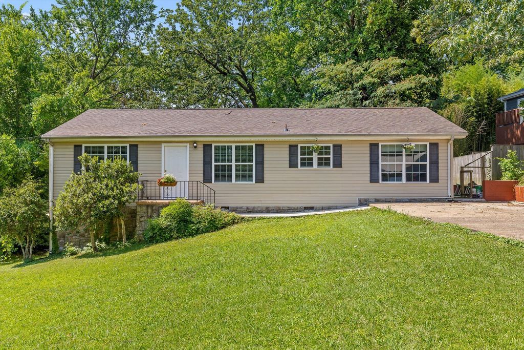 1265 Johnston Terrace, Chattanooga, TN 37415