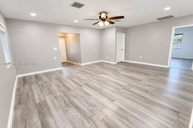 599 NE 35th Street, Oakland Park, FL 33334