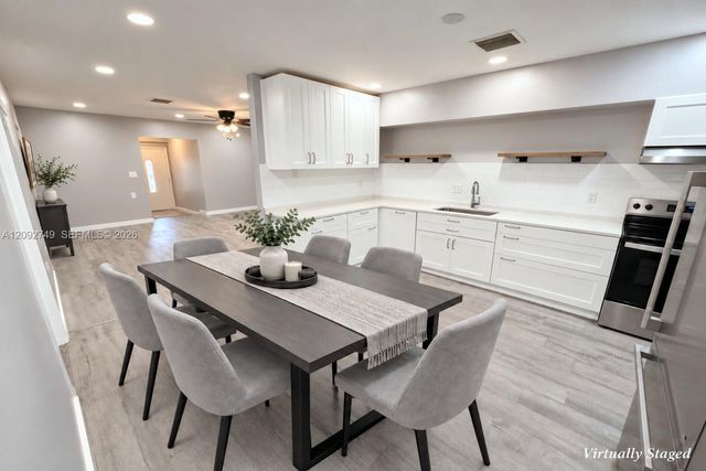 599 NE 35th Street, Oakland Park, FL 33334