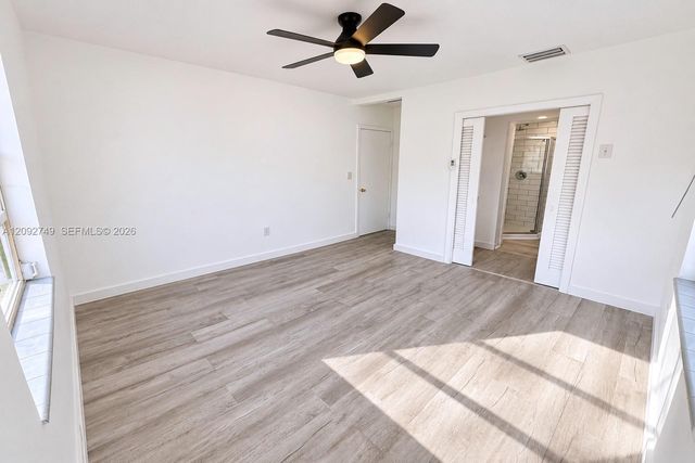 599 NE 35th Street, Oakland Park, FL 33334