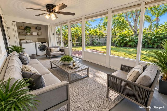 599 NE 35th Street, Oakland Park, FL 33334