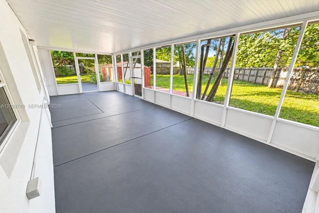 599 NE 35th Street, Oakland Park, FL 33334