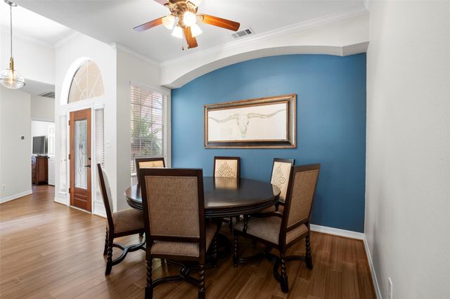 18 Almond Branch Place, The Woodlands, TX 77382