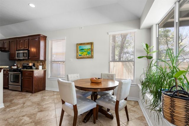 18 Almond Branch Place, The Woodlands, TX 77382