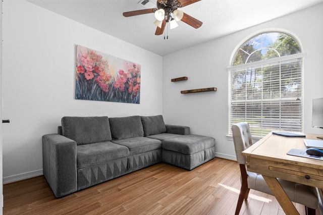 18 Almond Branch Place, The Woodlands, TX 77382