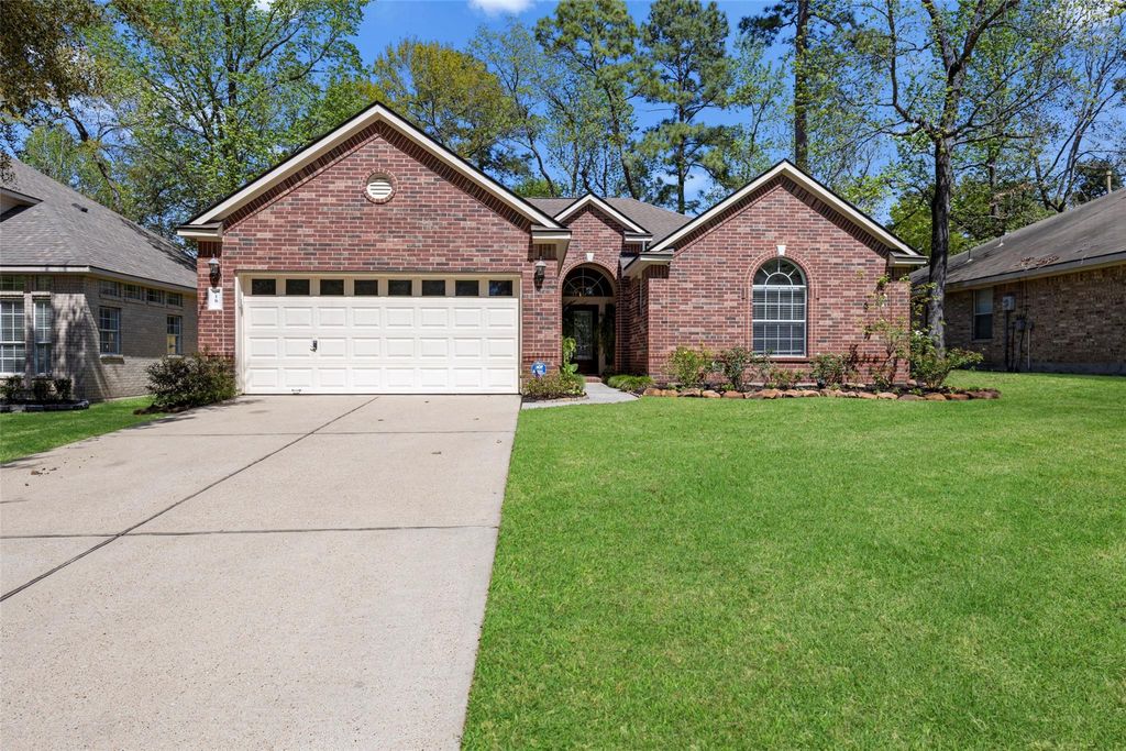 18 Almond Branch Place, The Woodlands, TX 77382