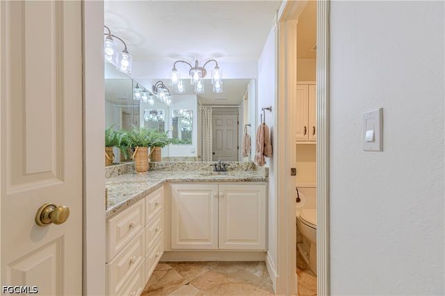 5950 Trailwinds DR 224, Fort Myers, FL 33907