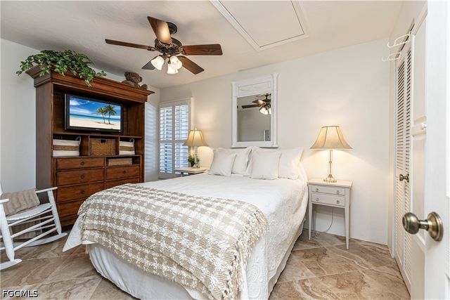 5950 Trailwinds DR 224, Fort Myers, FL 33907