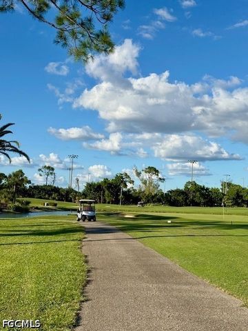 5950 Trailwinds DR 224, Fort Myers, FL 33907