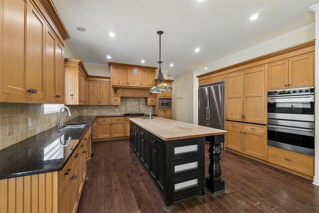 4705 Manor Hill Drive, Norman, OK 73072
