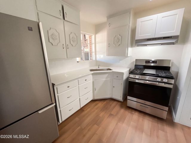 3308 E Silverlake Road, Tucson, AZ 85713